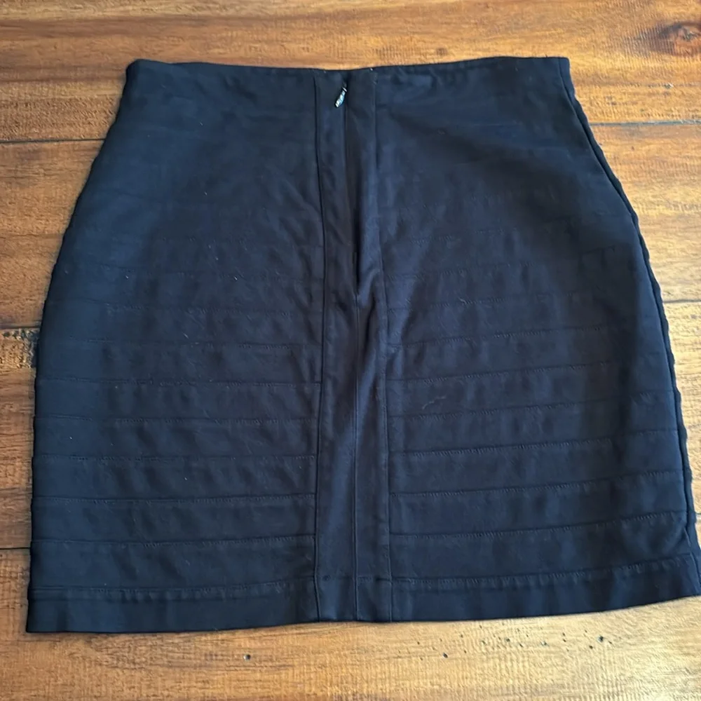 2 express skirts - Picture 3 of 6